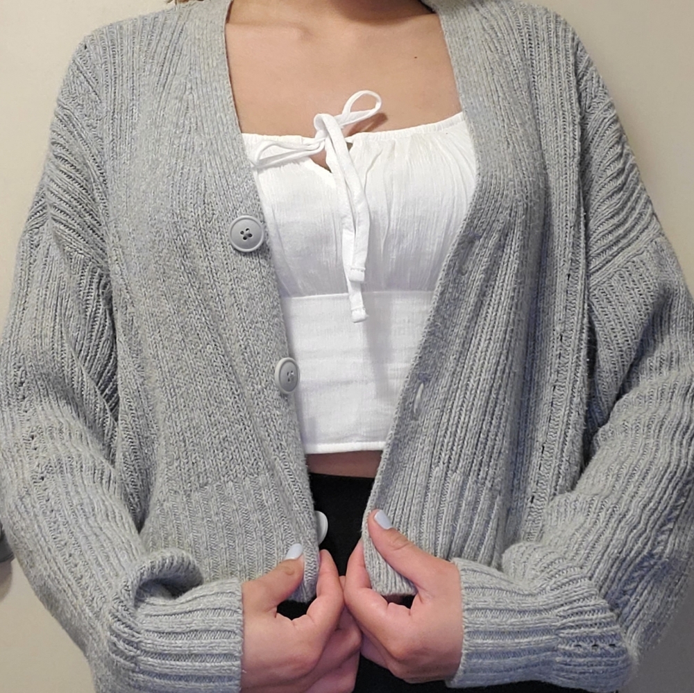 Hollister Cropped Cardigan